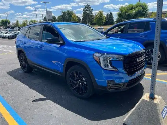 2024 GMC Terrain SLE AWD's photo