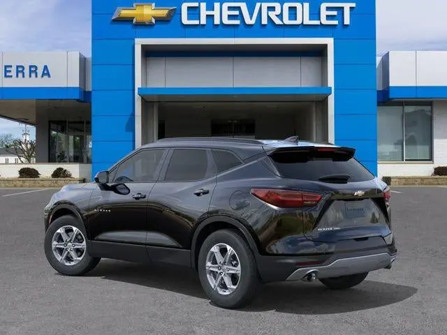 2026 Chevrolet Blazer 2.0T 2LT AWD photo 3
