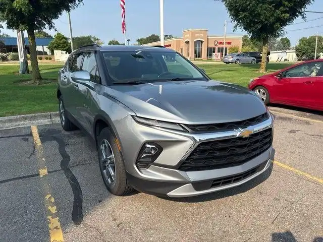 2024 Chevrolet Blazer 2.0T 2LT AWD's photo