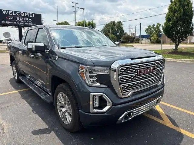 2021 GMC Sierra 4WD Crew Cab Short Box Denali's photo