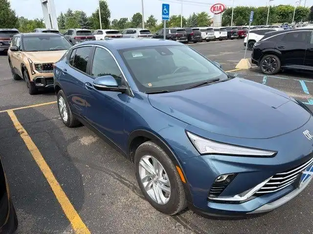 2025 Buick Envista Preferred's photo