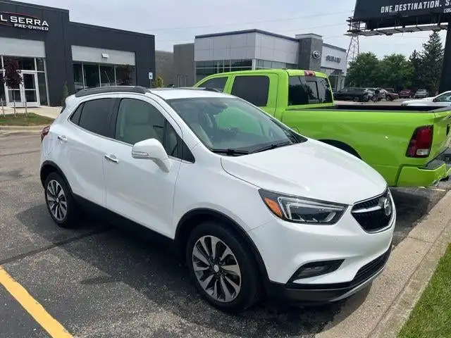 2019 Buick Encore Essence's photo