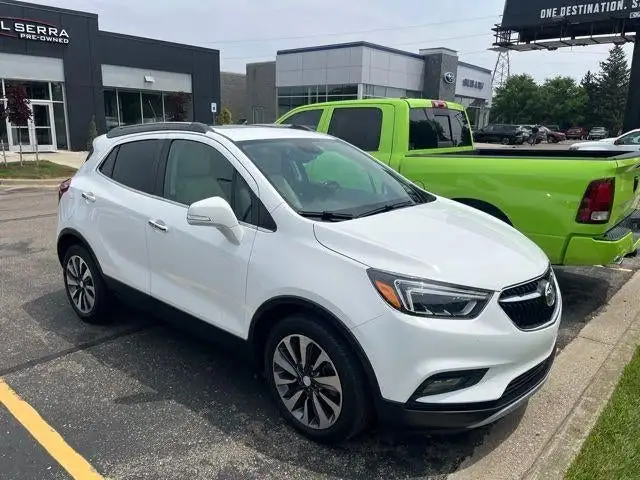 2019 Buick Encore Essence's photo
