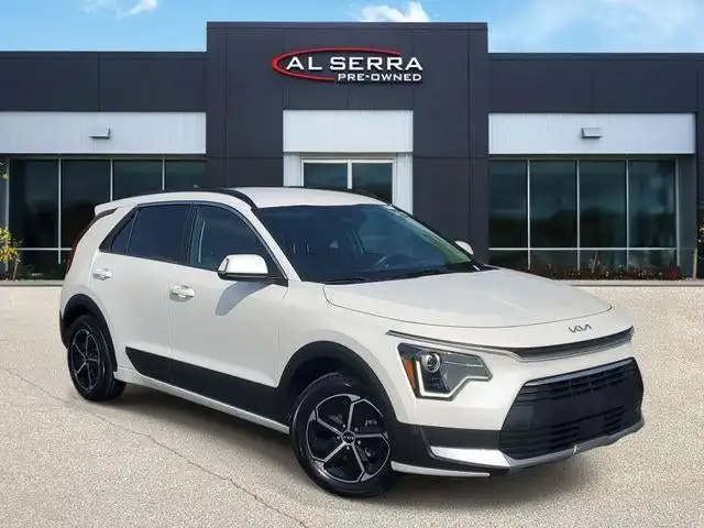 2024 Kia Niro EX HEV's photo