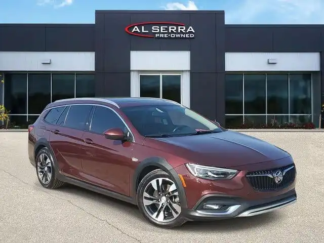 2019 Buick Regal Essence AWD's photo