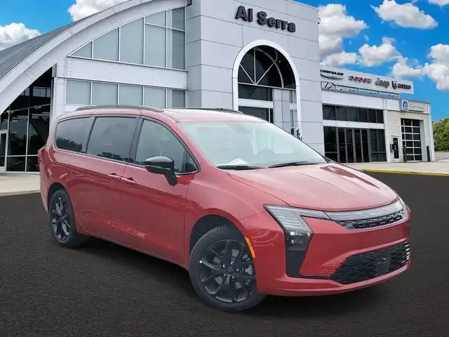 2027 Chrysler Pacifica Limited AWD's photo