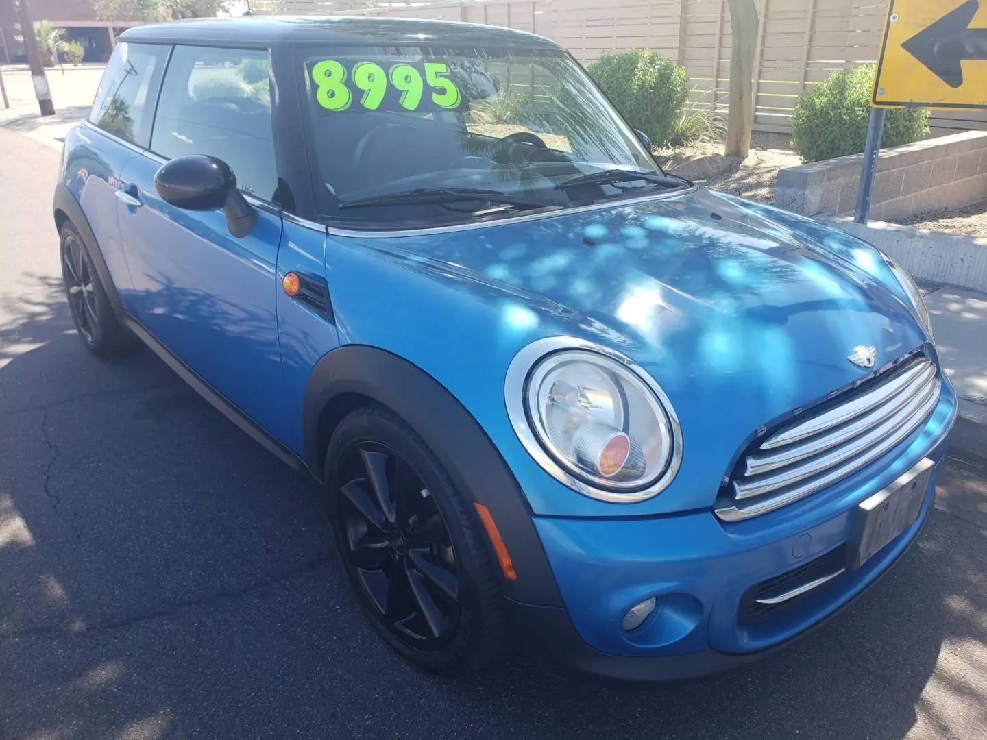 2012 MINI Cooper Base photo 3