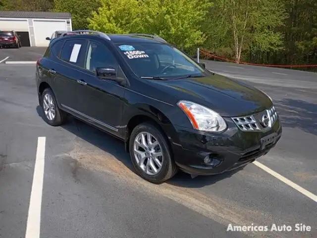 2013 Nissan Rogue SV AWD's photo