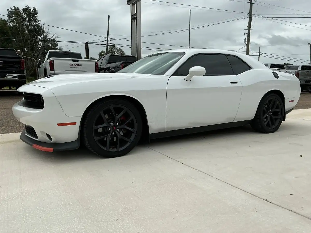 2023 Dodge Challenger GT Auto's photo