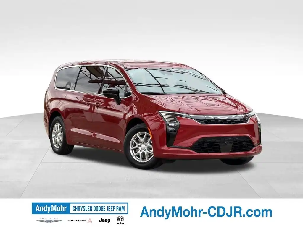 2027 Chrysler Pacifica Select's photo