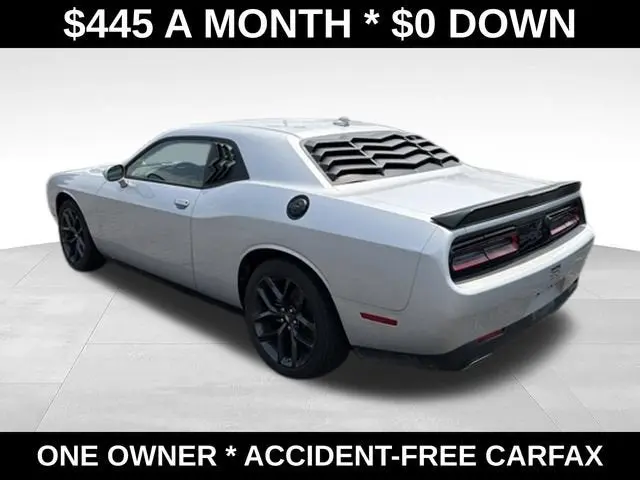 2023 Dodge Challenger SXT Auto photo 3
