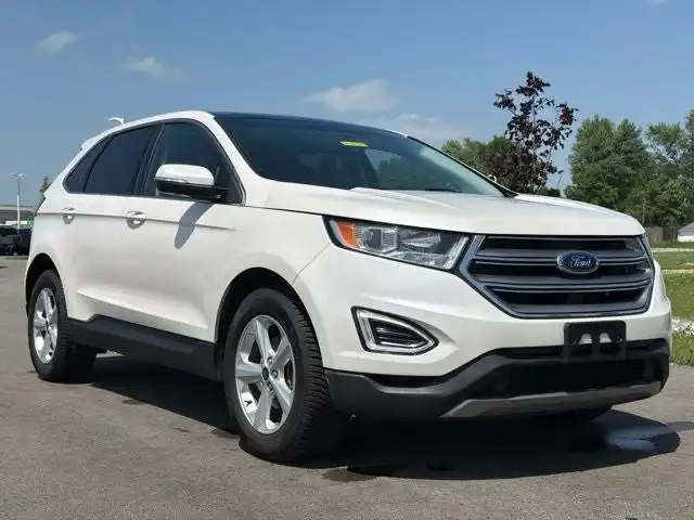2017 Ford Edge SEL FWD's photo