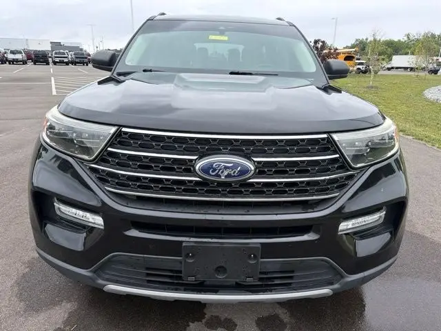 2020 Ford Explorer XLT 4WD photo 3