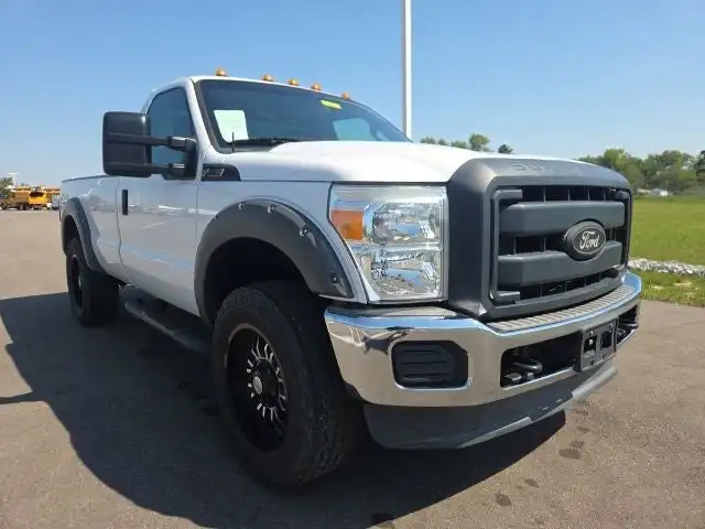 2015 Ford F-250 XL 4WD Regular Cab's photo