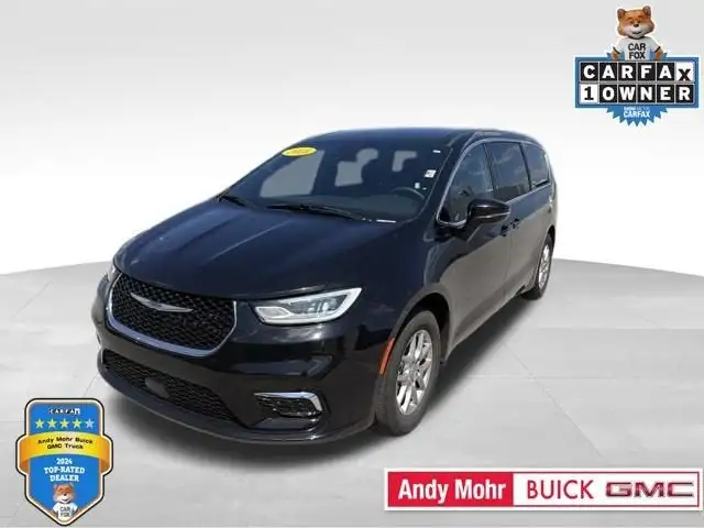 2025 Chrysler Pacifica Select's photo
