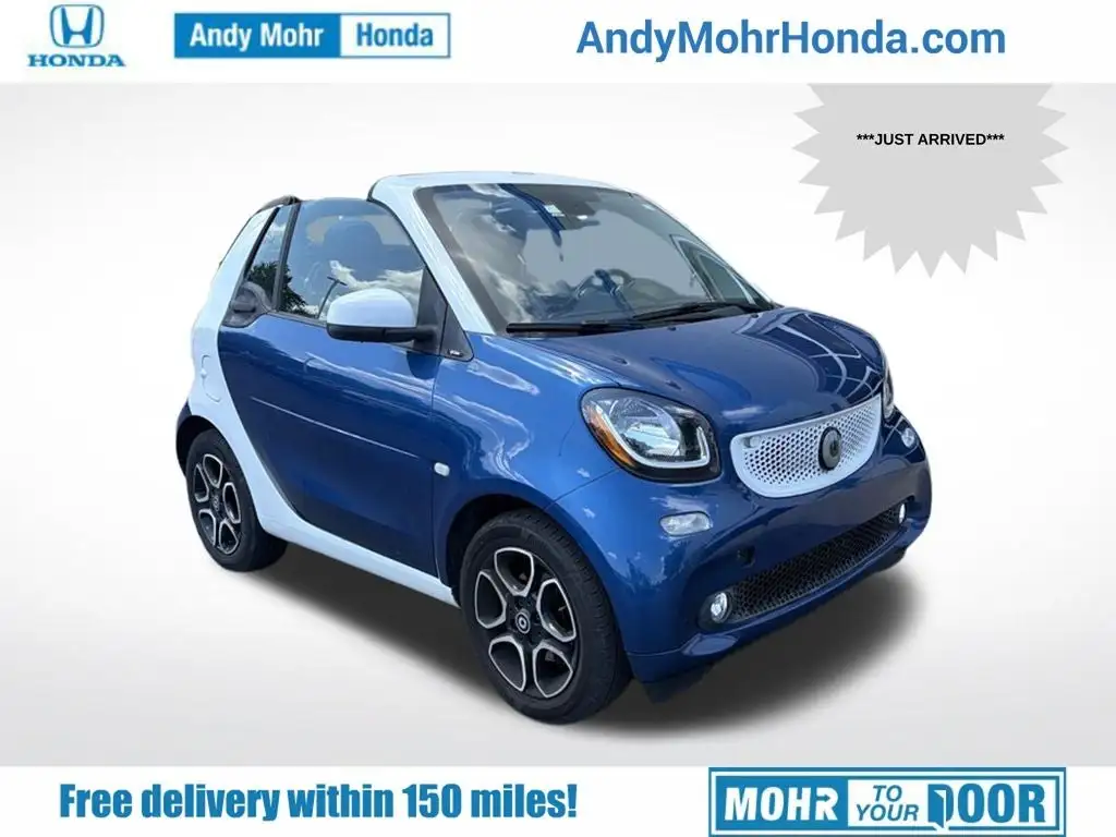 2017 smart fortwo prime cabrio's photo
