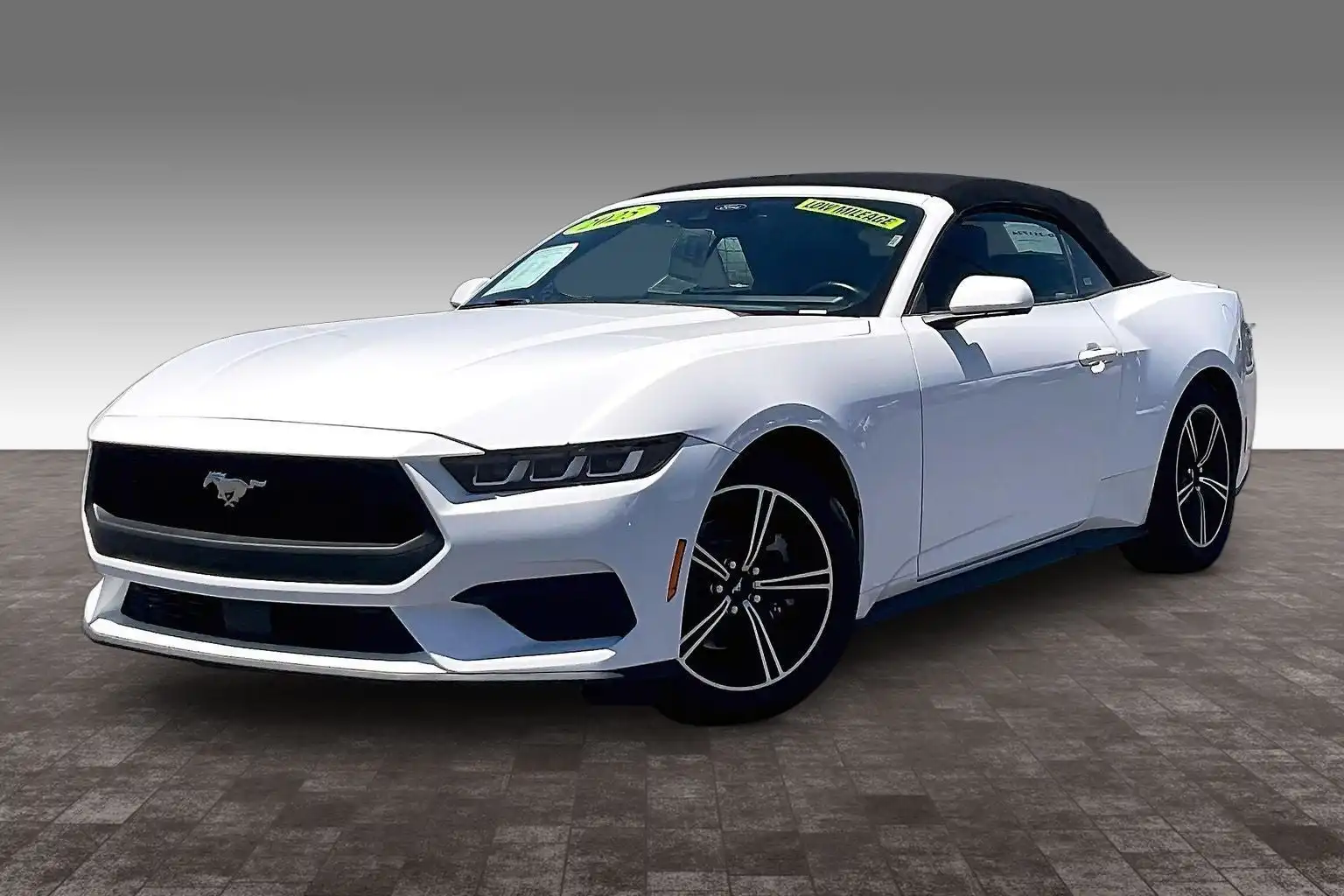 2024 Ford Mustang EcoBoost Premium Convertible's photo