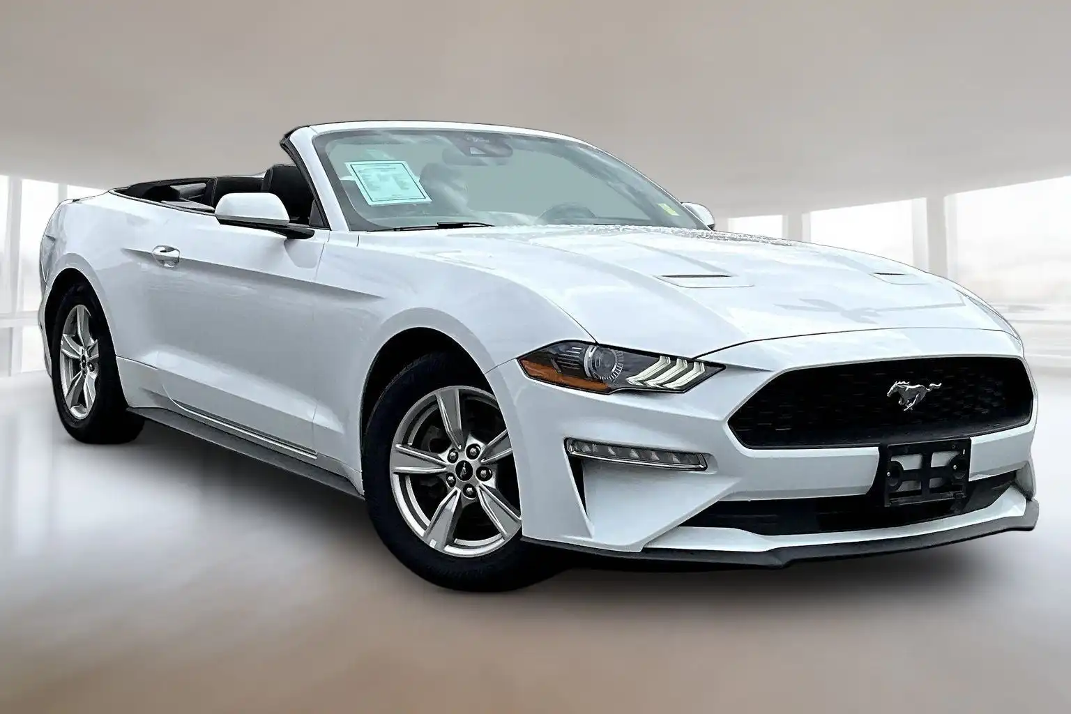 2023 Ford Mustang EcoBoost Convertible's photo