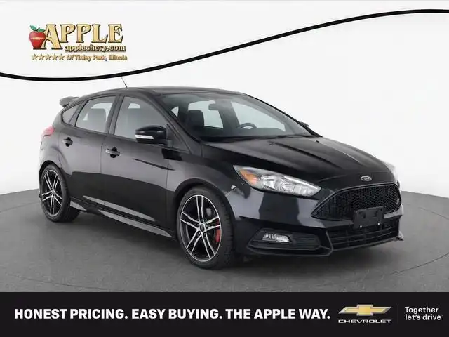 2016 Ford Focus ST Hatchback 5-Door's photo