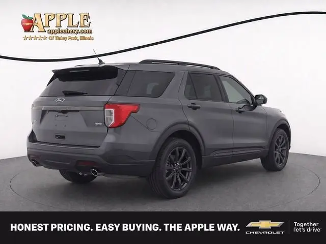 2019 Ford Explorer XLT 4WD photo 3