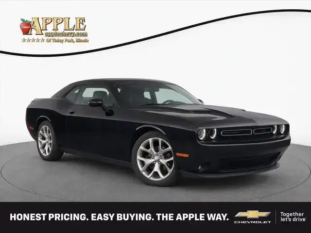2015 Dodge Challenger SXT Plus's photo