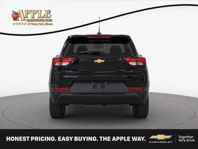 2024 Chevrolet Trailblazer LS photo 4