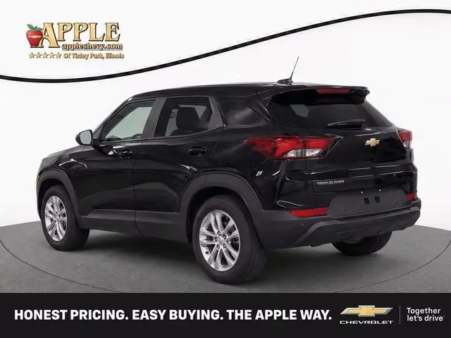 2024 Chevrolet Trailblazer LS photo 5