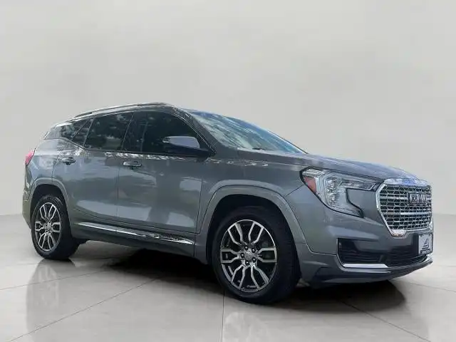 2023 GMC Terrain Denali AWD's photo