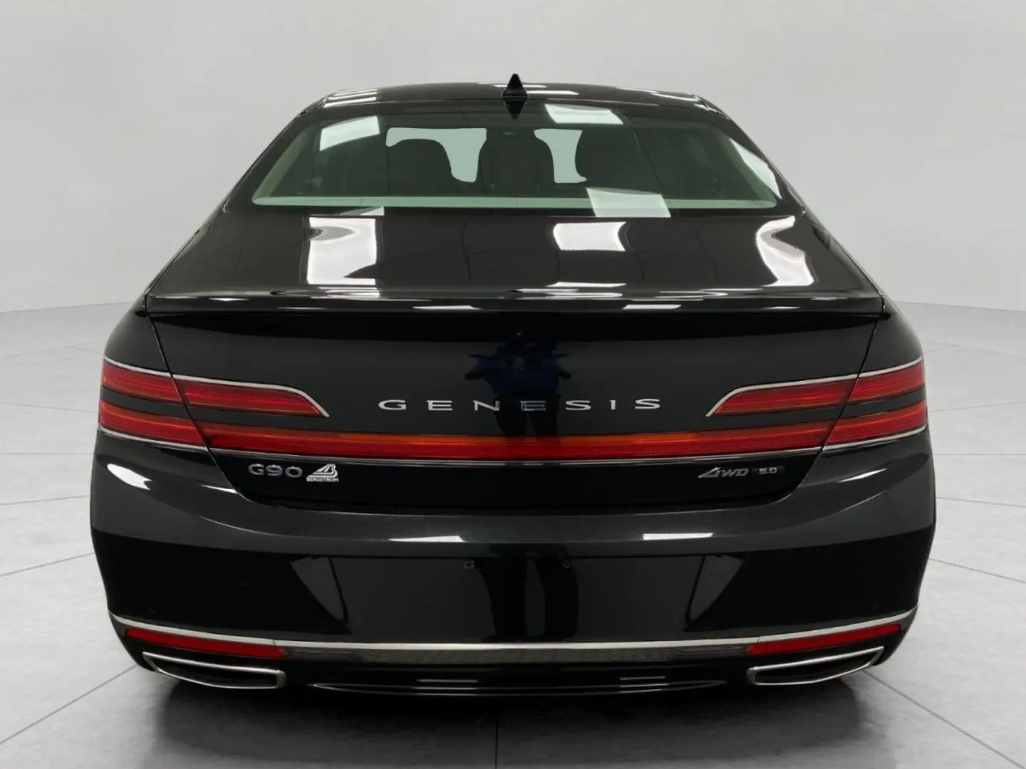 2022 Genesis G90 5.0 Ultimate AWD photo 5