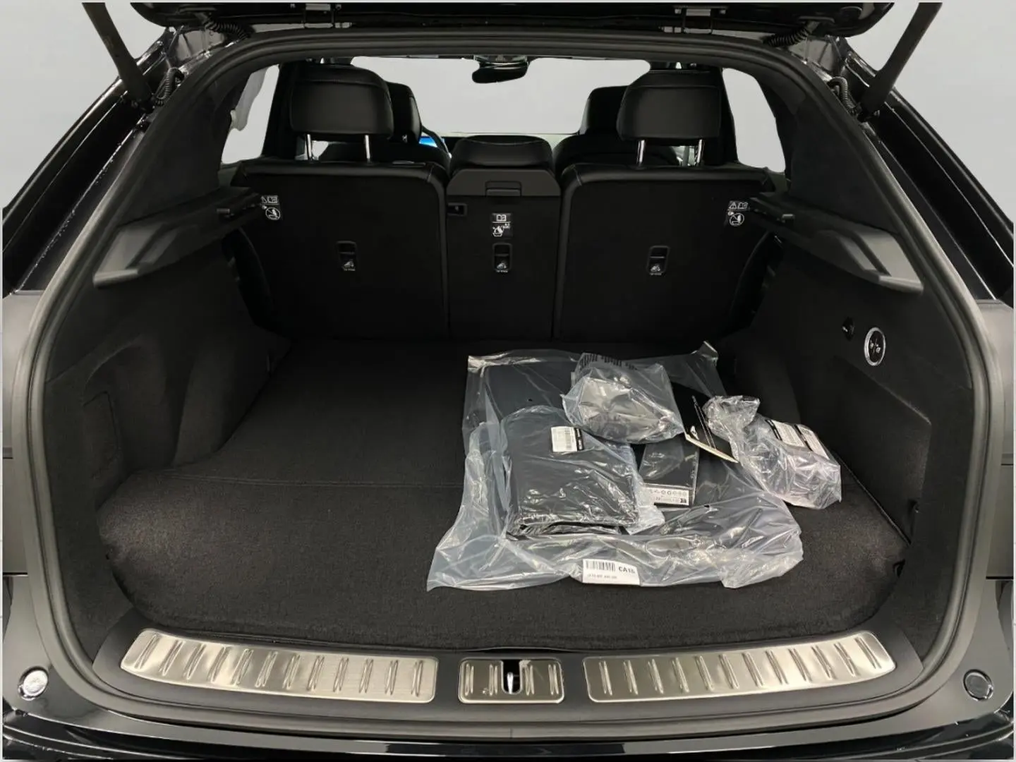 2026 Genesis GV80 Coupe 3.5T E-SC AWD photo 5