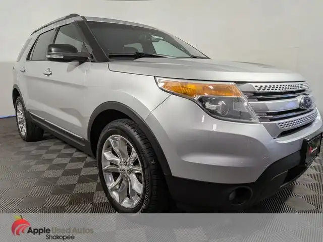 2015 Ford Explorer XLT 4x4's photo