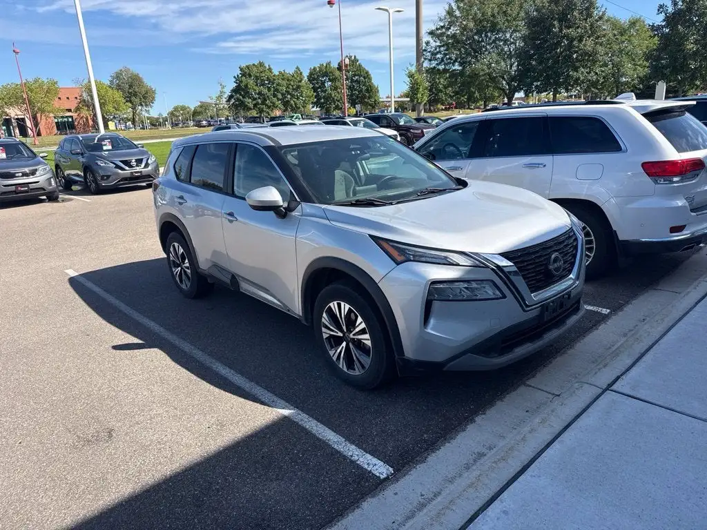 2023 Nissan Rogue SV AWD's photo