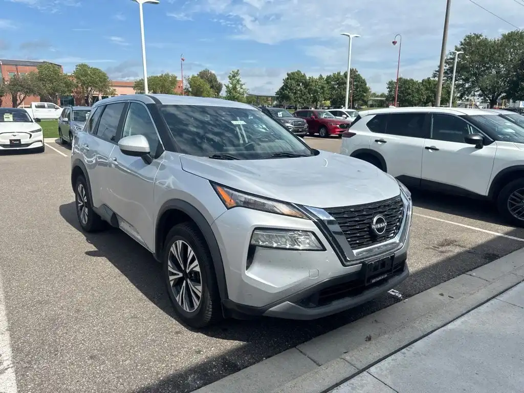 2023 Nissan Rogue SV AWD's photo