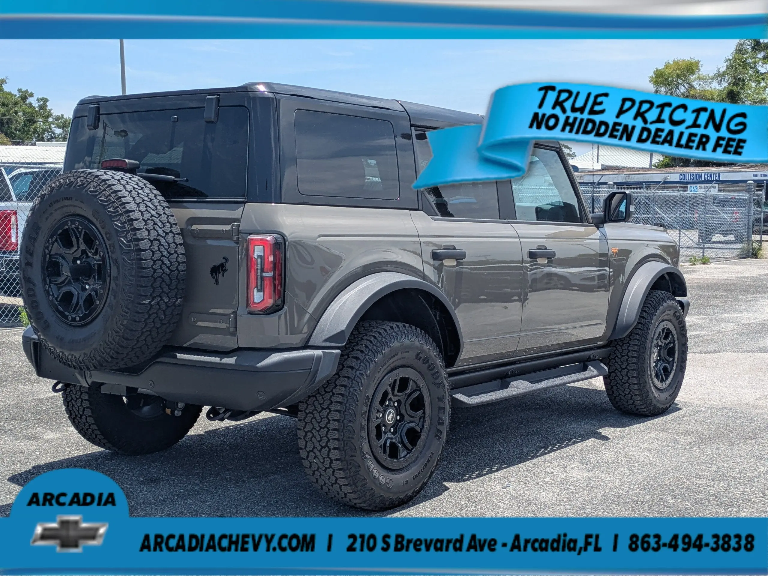 2025 Ford Bronco Badlands 4x4 photo 4