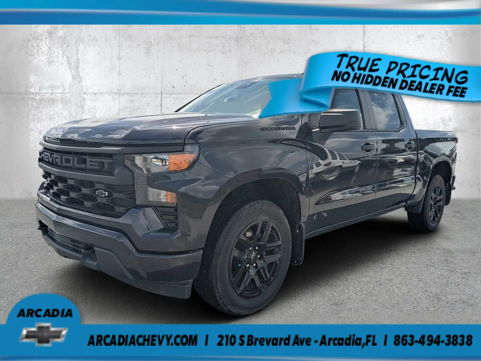 2023 Chevrolet Silverado 1500 Custom Crew Cab Short Box's photo