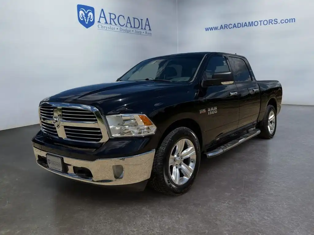 2014 RAM 1500 SLT 4x4 Crew Cab's photo