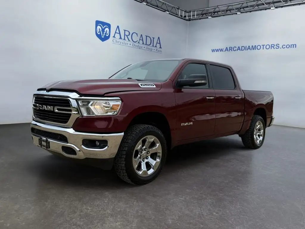 2019 RAM 1500 Big Horn/Lone Star 4x4 Crew Cab 5'7's photo