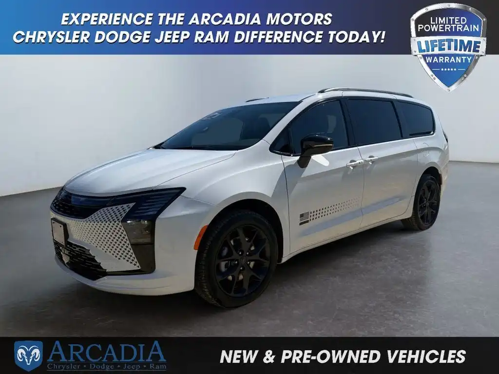 2027 Chrysler Pacifica Select AWD's photo