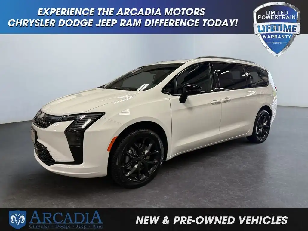 2027 Chrysler Pacifica Limited AWD's photo