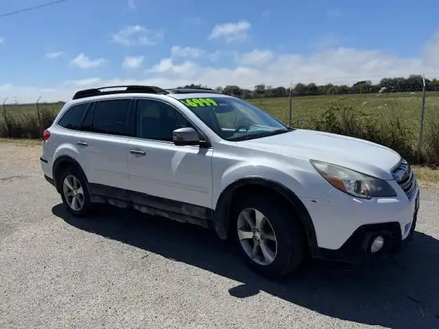 2013 Subaru Outback 3.6R Limited AT's photo