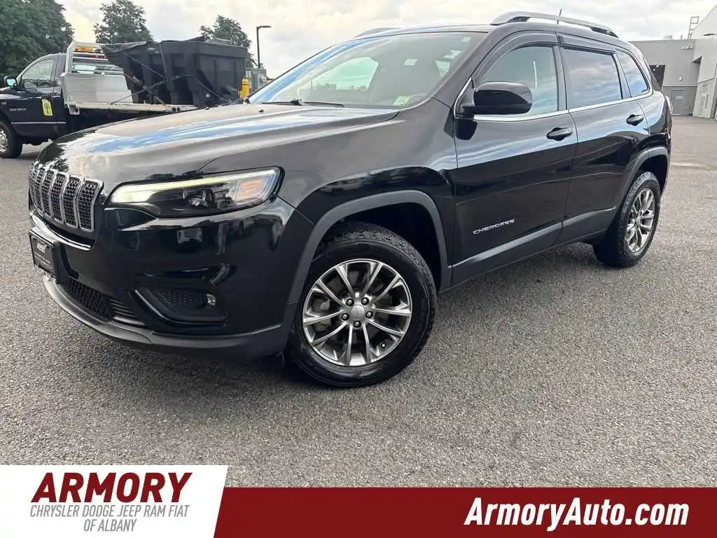 2019 Jeep Cherokee Latitude Plus 4X4's photo