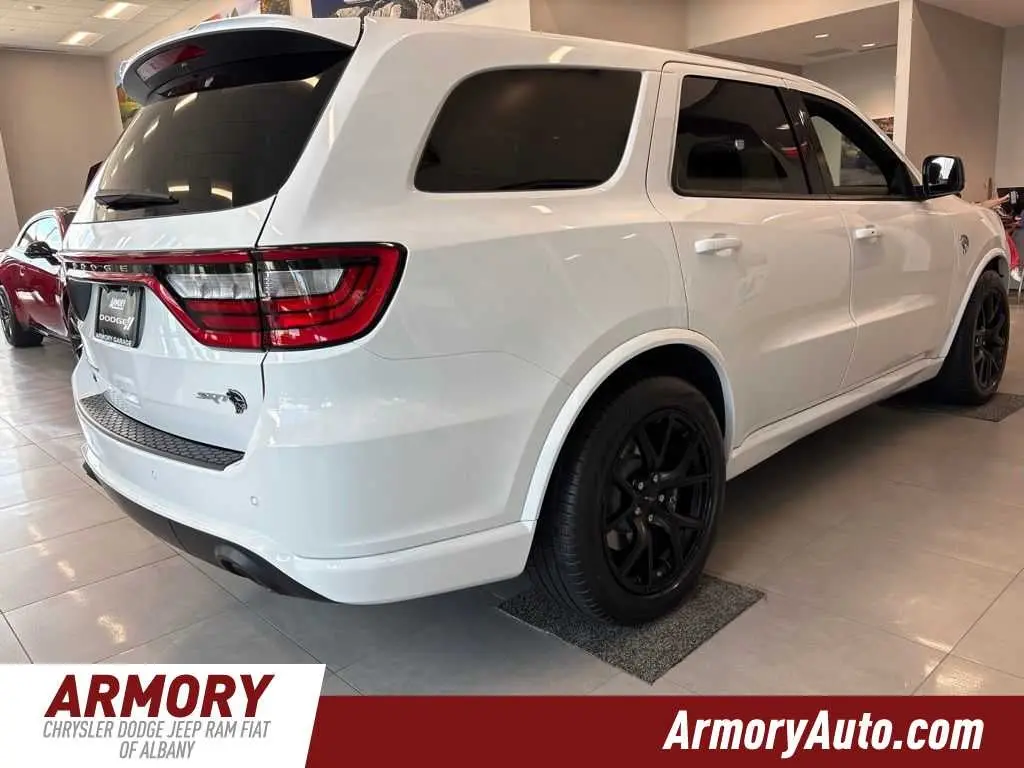 2026 Dodge Durango SRT Hellcat Jailbreak AWD photo 4