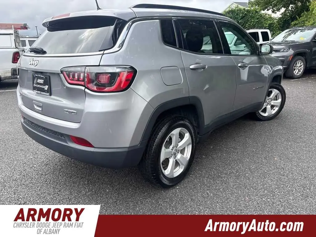 2019 Jeep Compass Latitude 4X4 photo 4