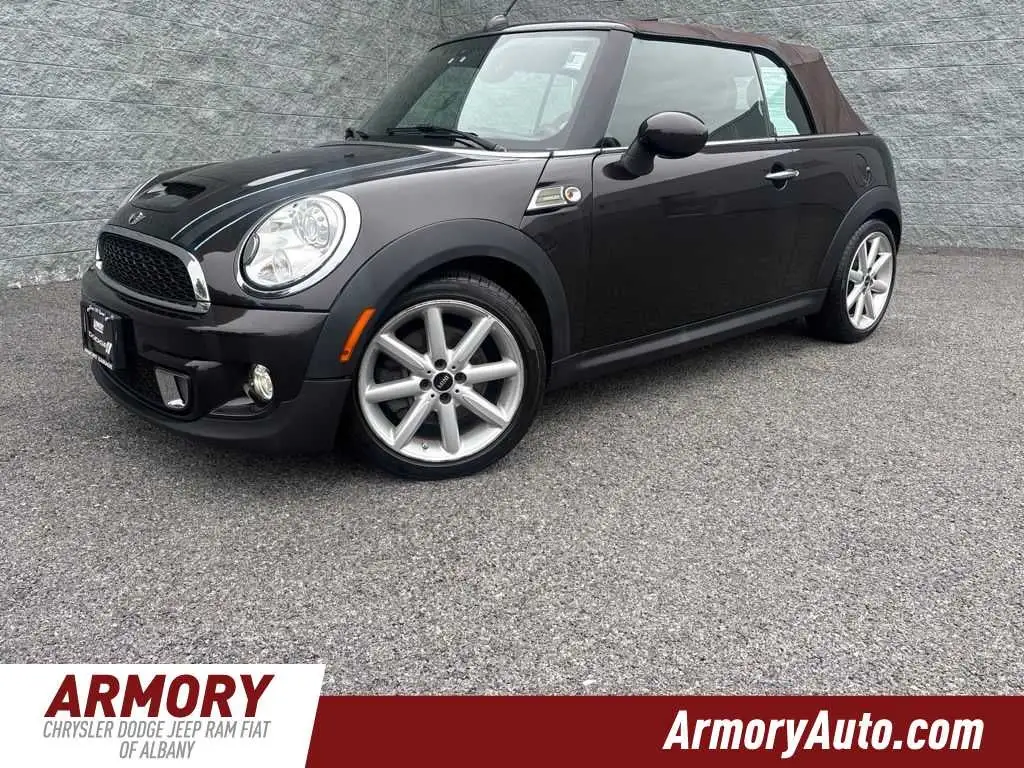 2015 MINI Cooper S photo 1