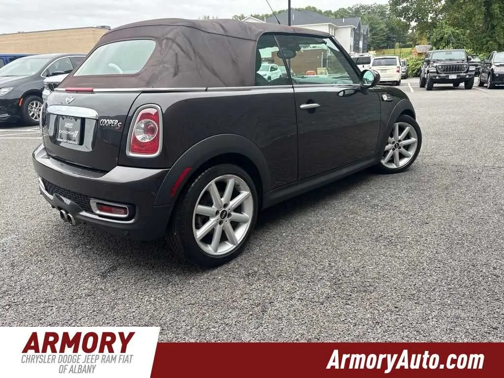 2015 MINI Cooper S photo 4