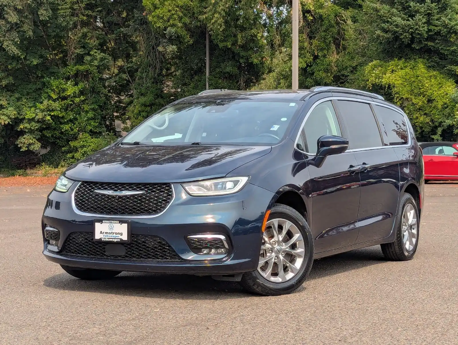 2021 Chrysler Pacifica Touring L's photo
