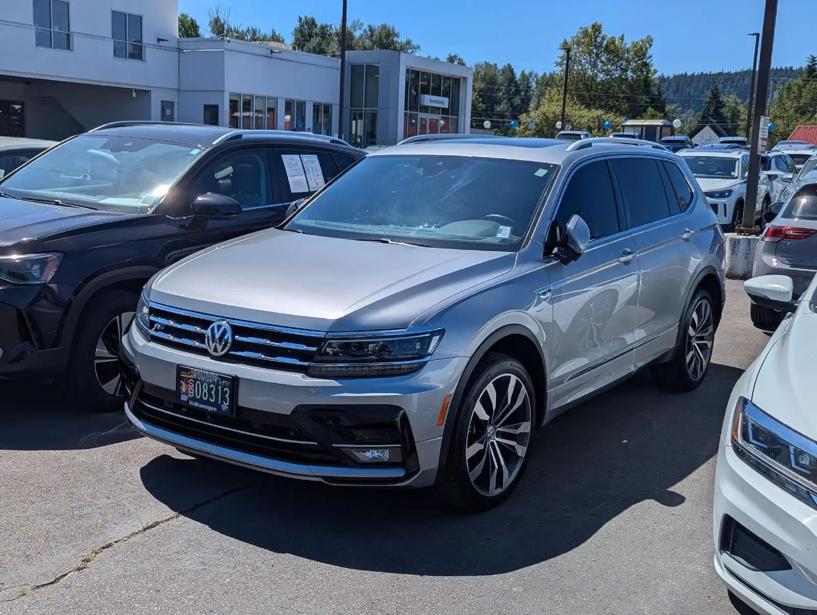 2021 Volkswagen Tiguan 2.0T SEL Premium R-Line 4Motion's photo