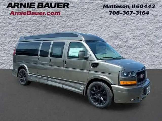 2026 GMC Savana 2500 Ext WB's photo