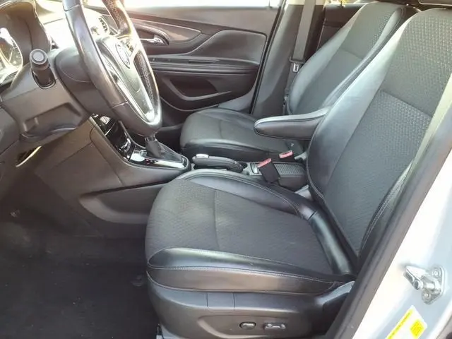 2021 Buick Encore Preferred AWD photo 5
