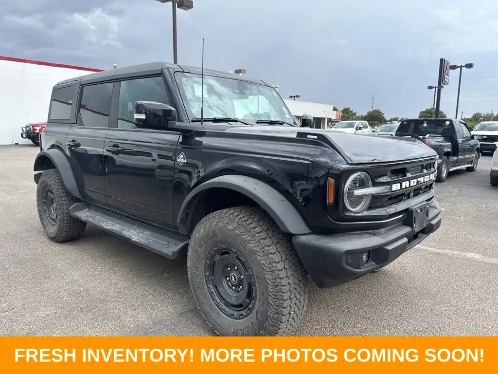 2025 Ford Bronco Outer Banks 4WD photo 1